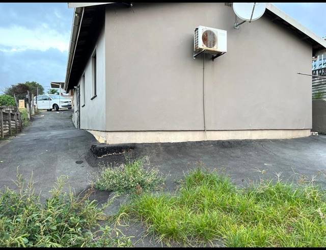 3 BEDROOM HOUSE FOR SALE IN NEWLANDS WEST